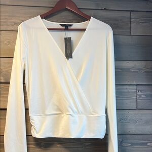 Banana Republic Elegant Cream V-Neck Wrap Top M. NWT